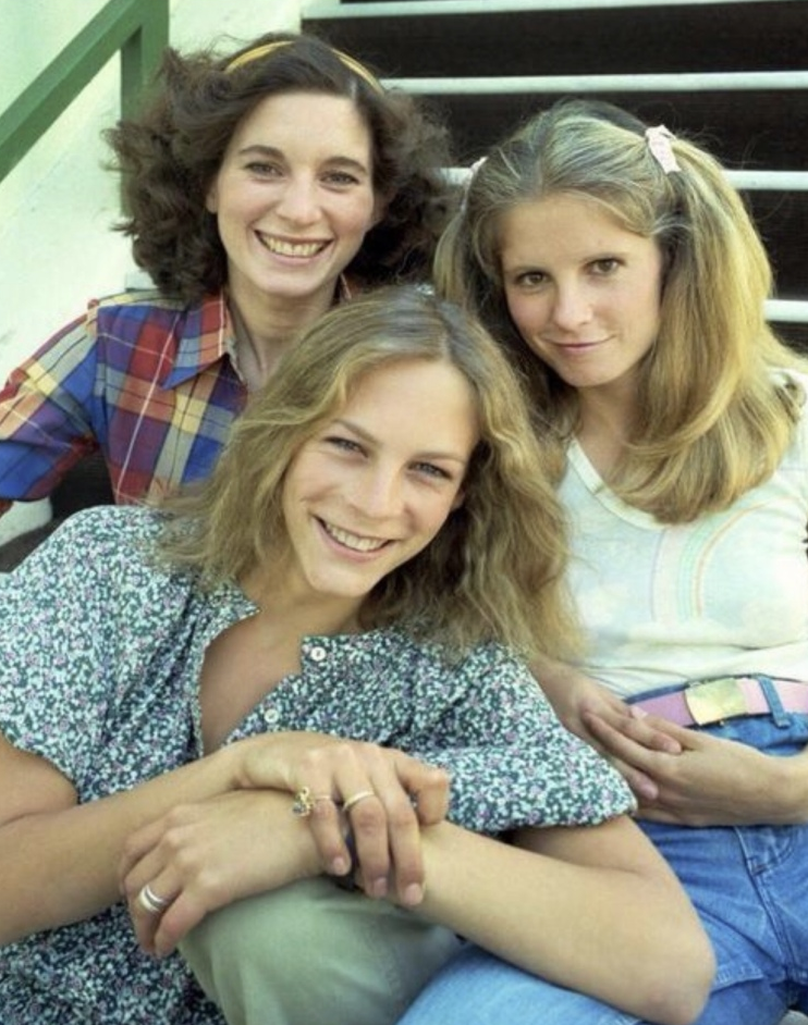 pj soles and jamie lee curtis