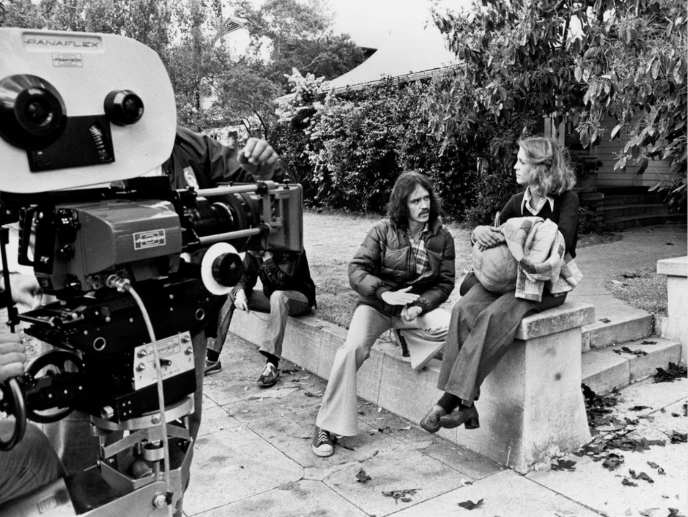 john carpenter directing jamie lee - An