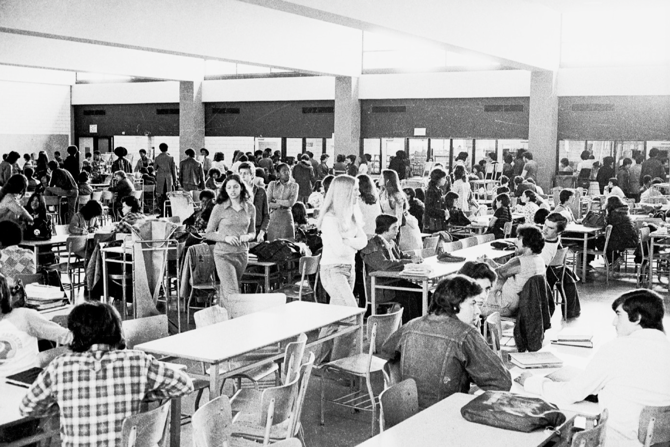 1950 high school cafeteria