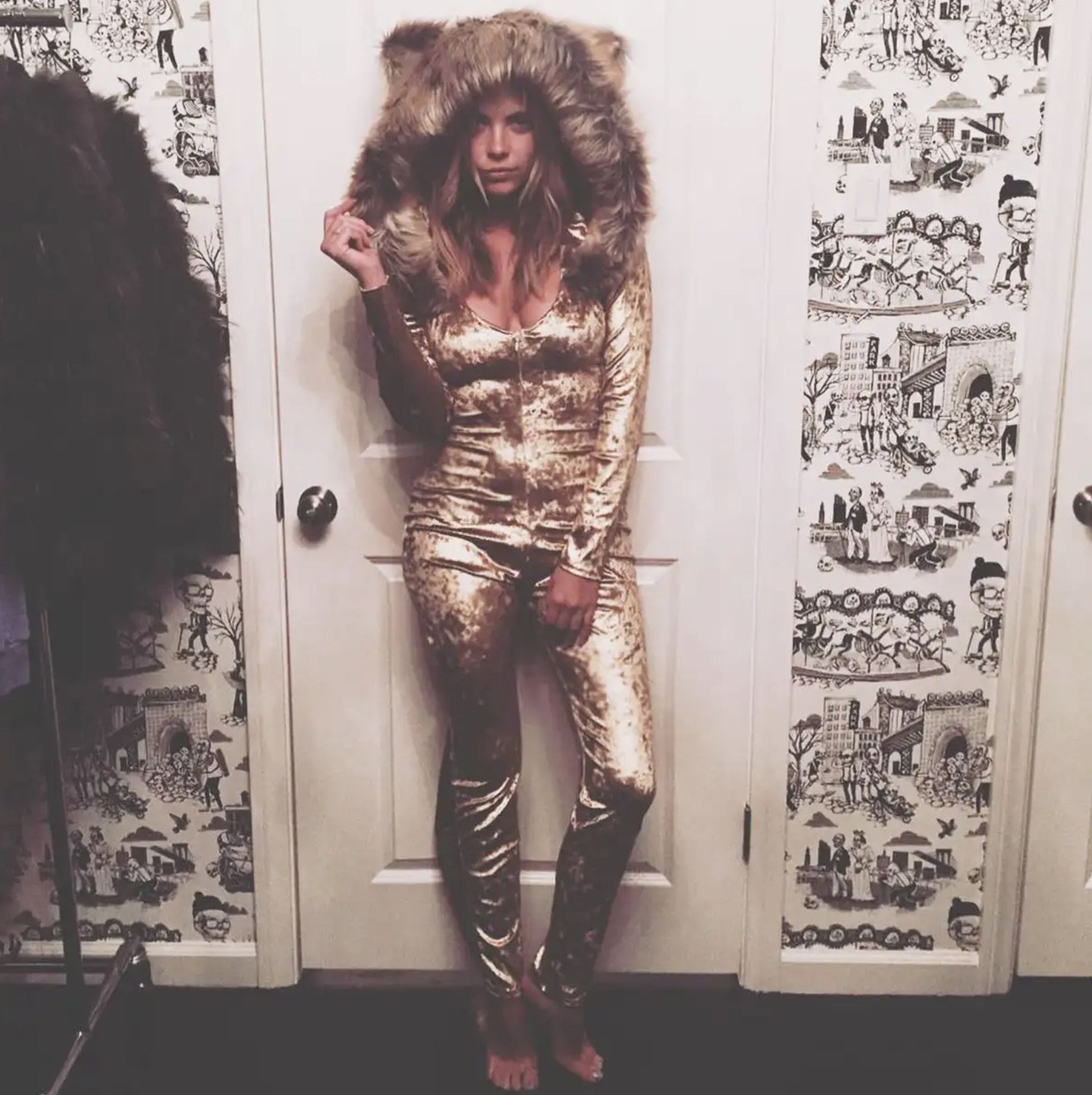 ashley benson halloween costume