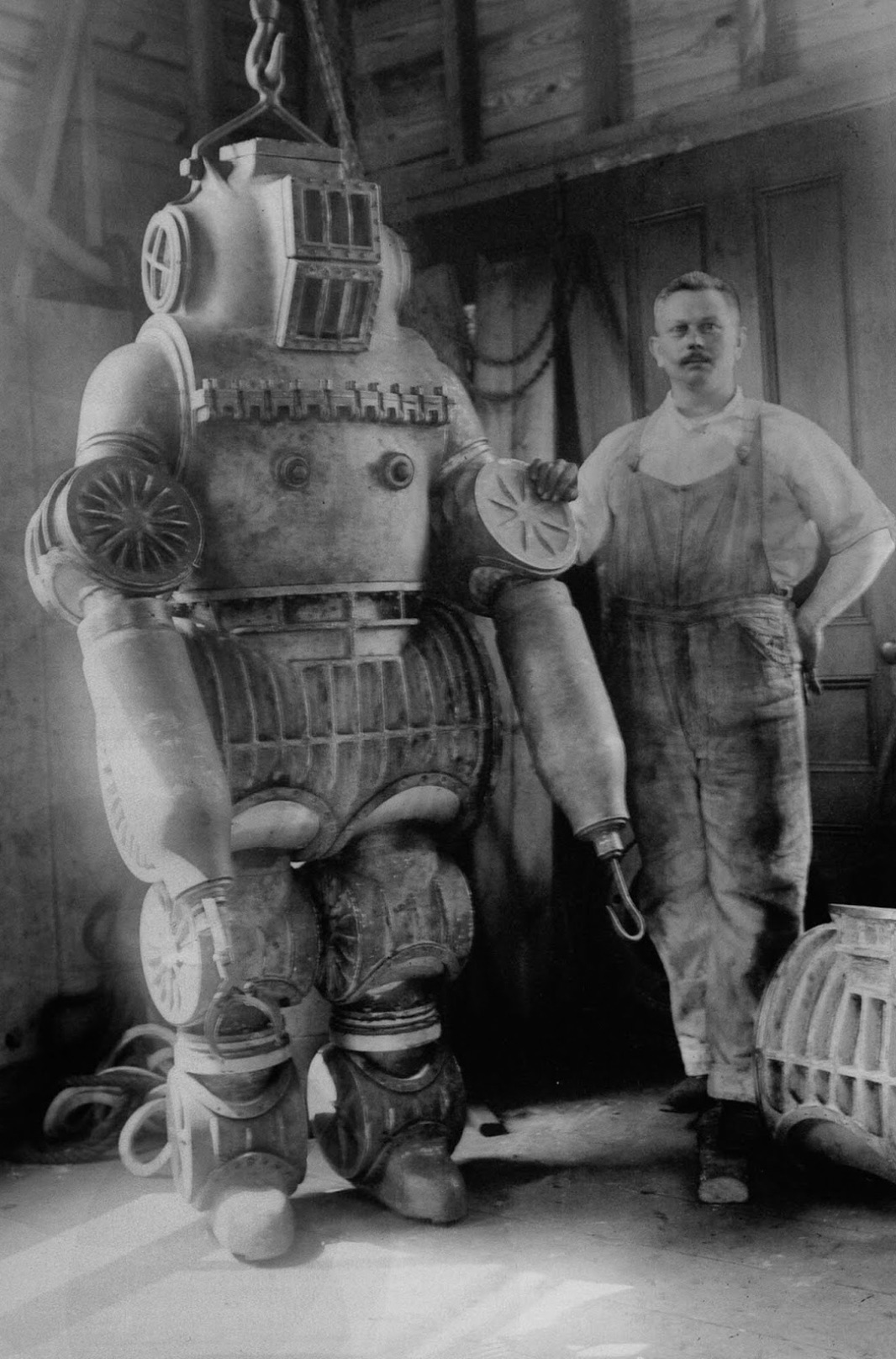 old atmospheric diving suit