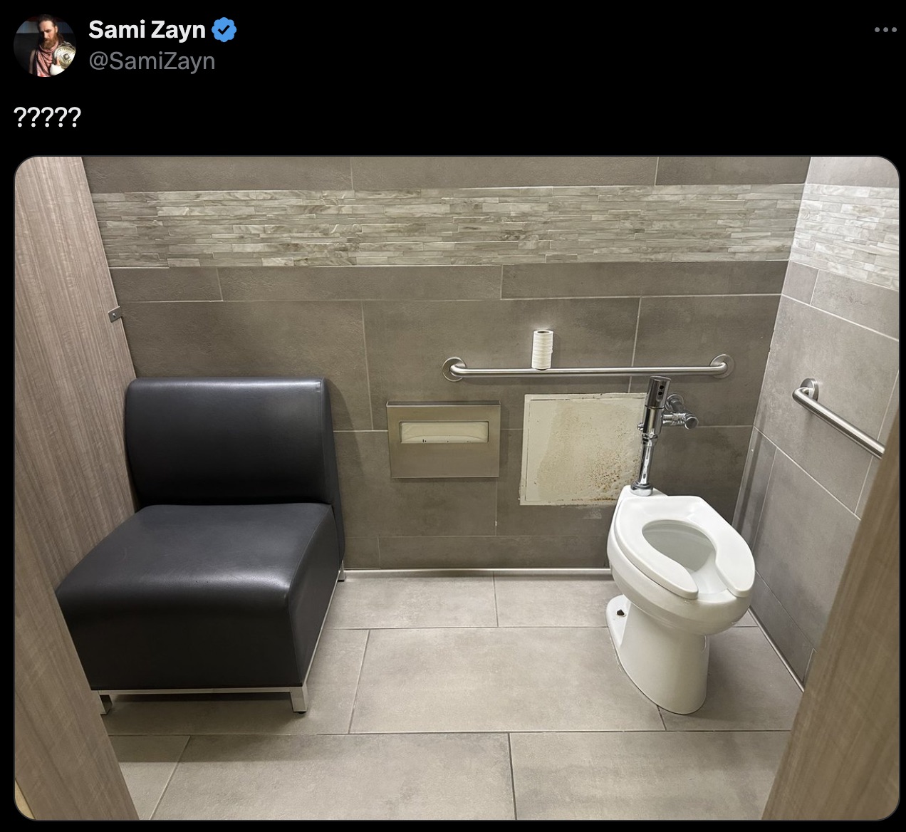 toilet - ????? Sami Zayn