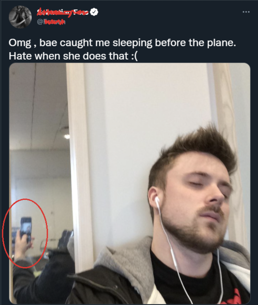 screenshot - Omg, bae caught me sleeping before the plane. Hate when she does that