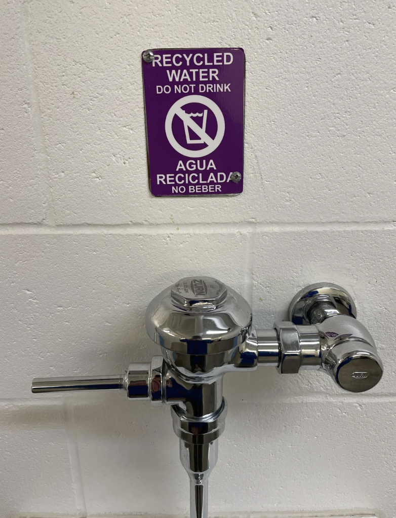 tap - Recycled Water Do Not Drink Agua Reciclada No Beber