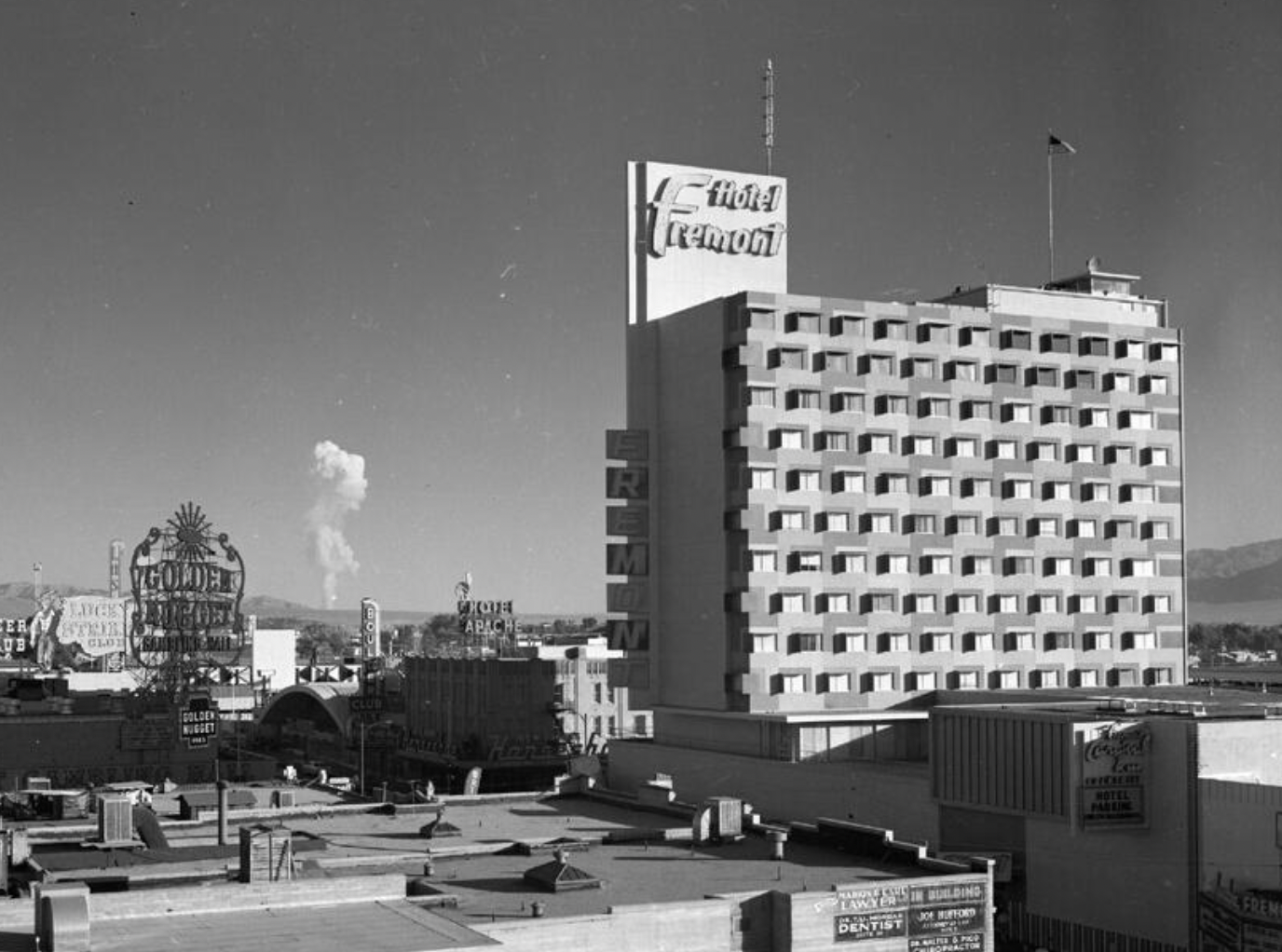 las vegas nuke - fiotel Temont Benviny Frew