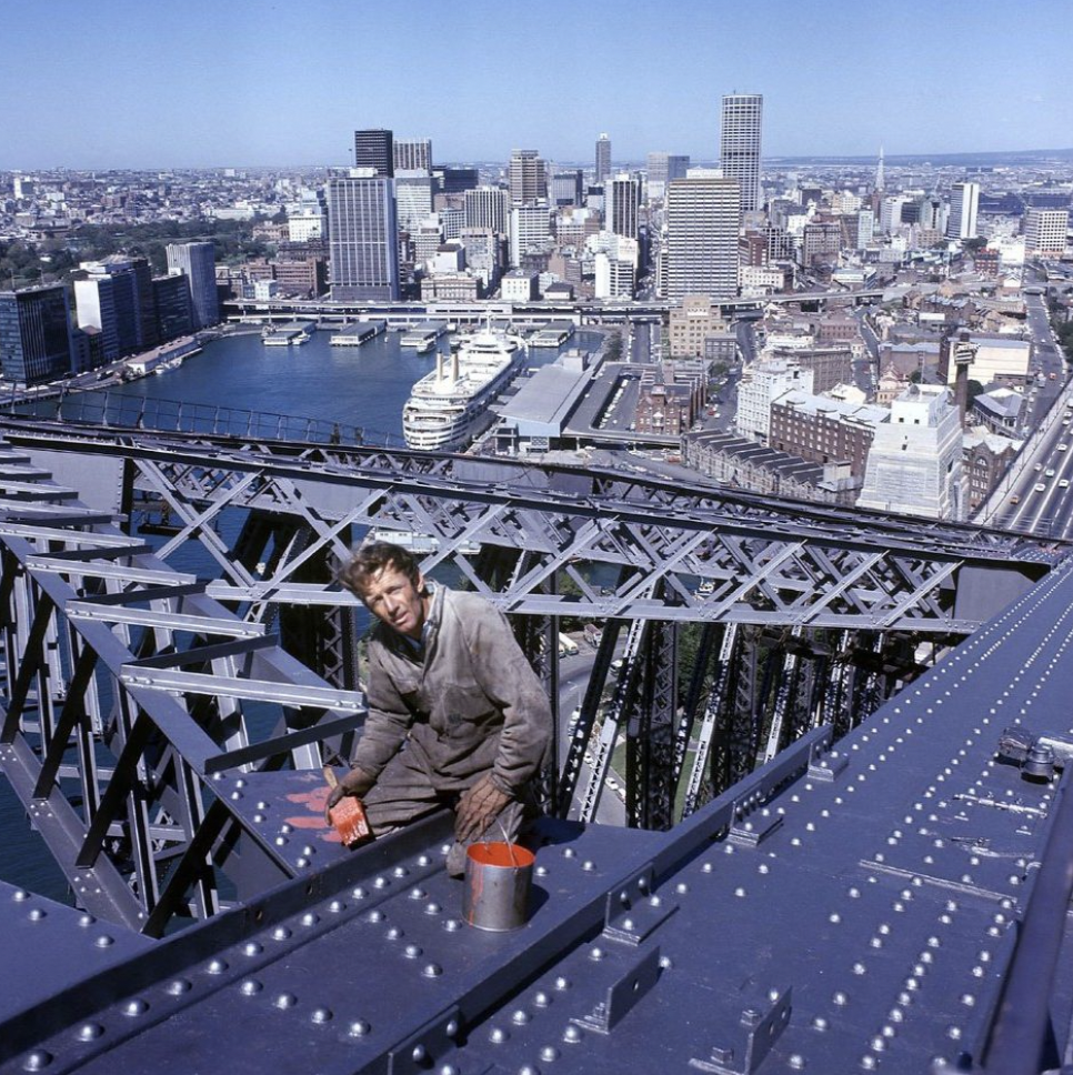 paul hogan harbour bridge