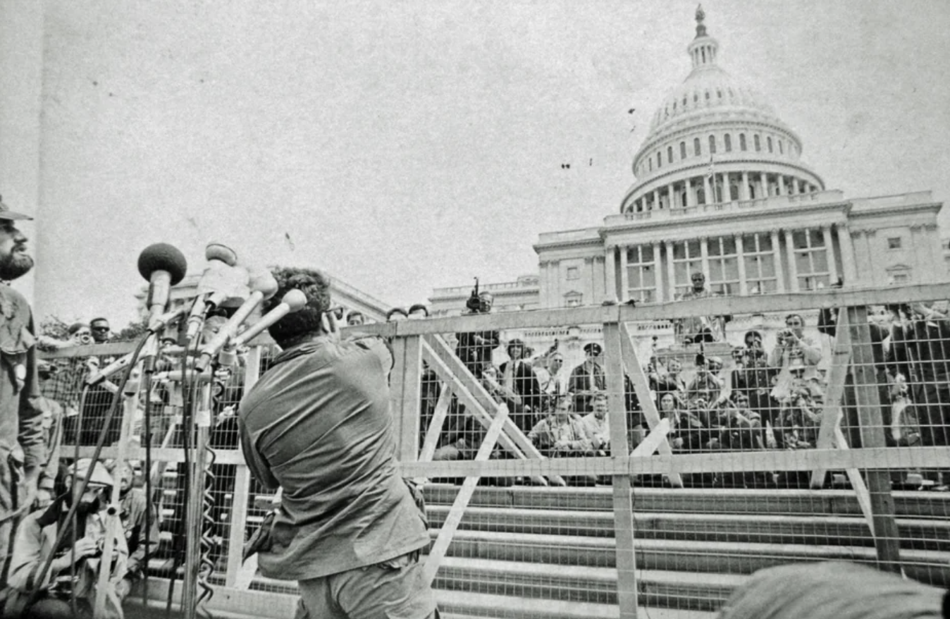 vietnam protest capitol medals