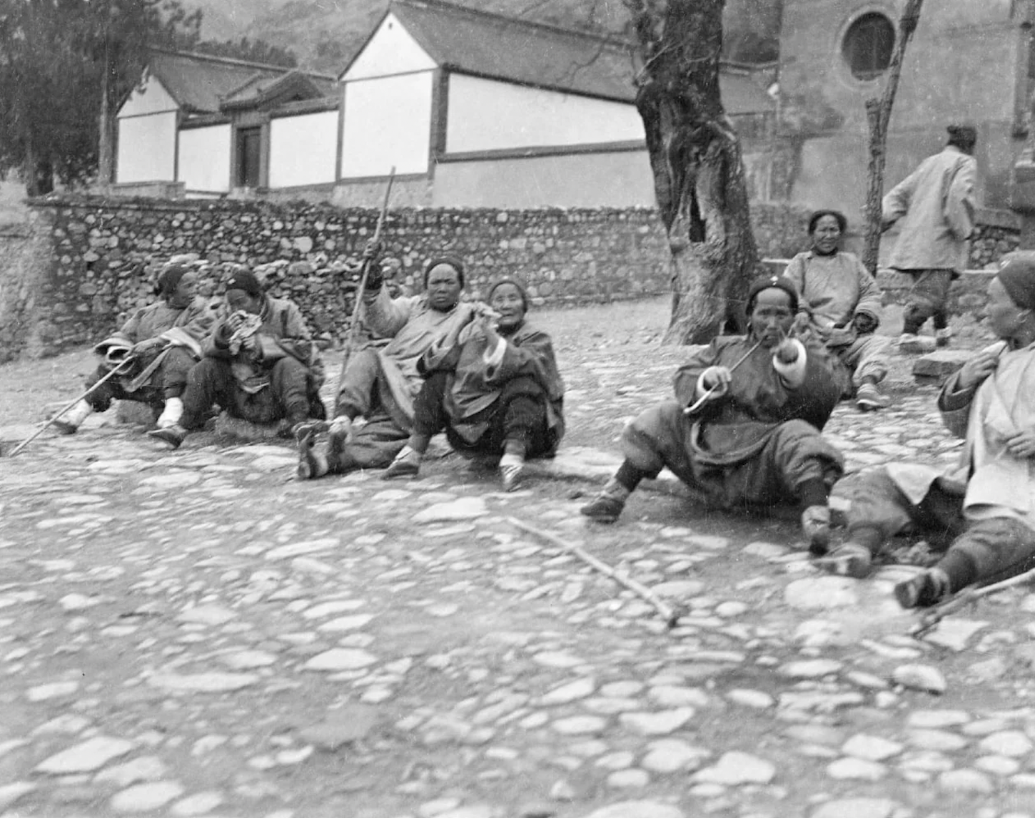 26 Street Photos of China, From 100 Years Ago