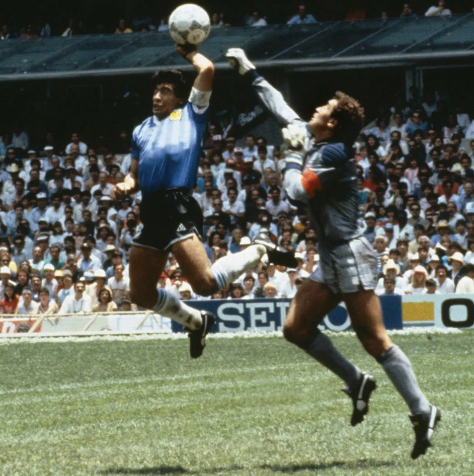 maradona hand of god - Se Oi