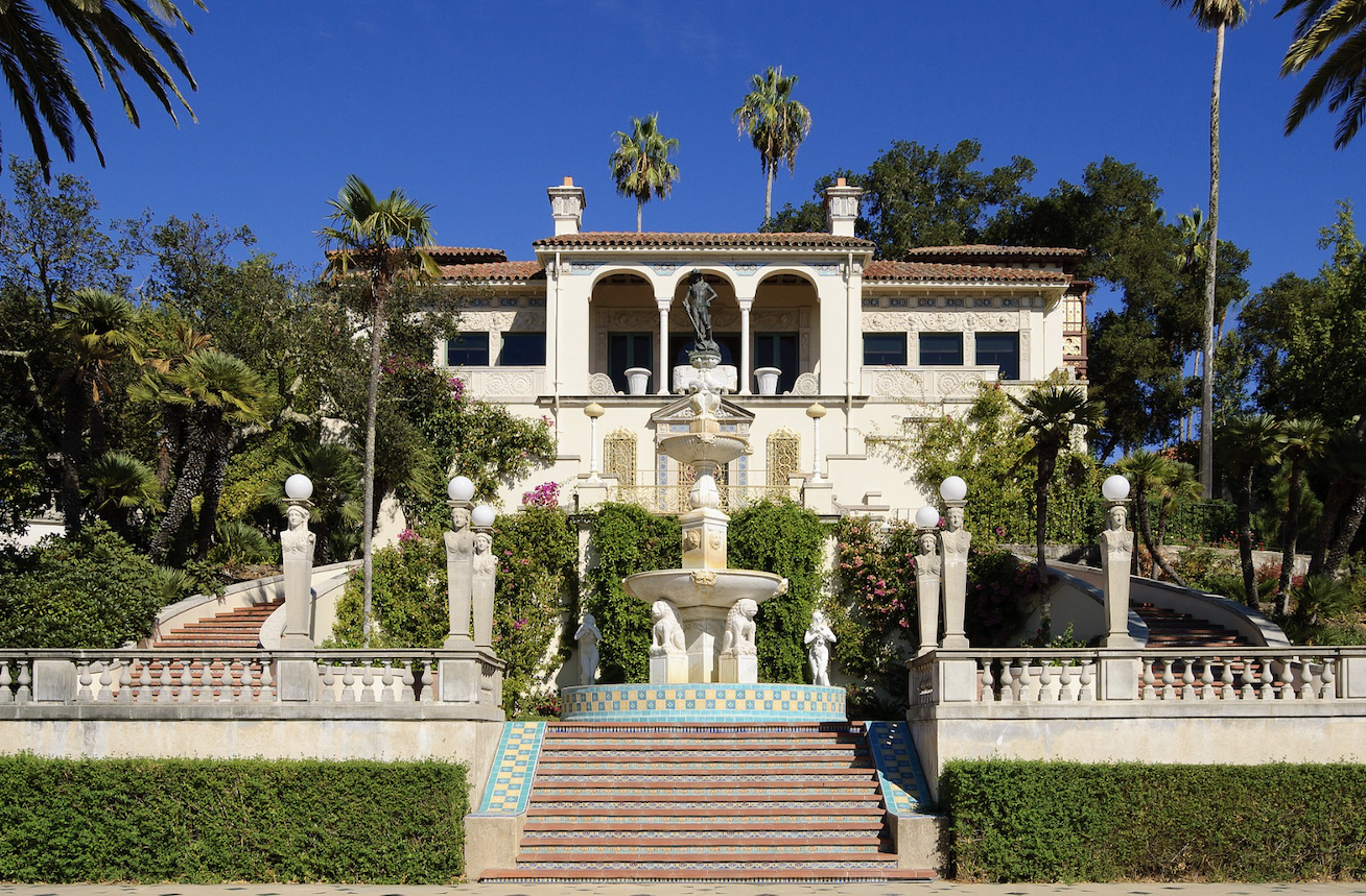 The Story of California’s Castle in the Middle of Nowhere, Told in 24 Photos