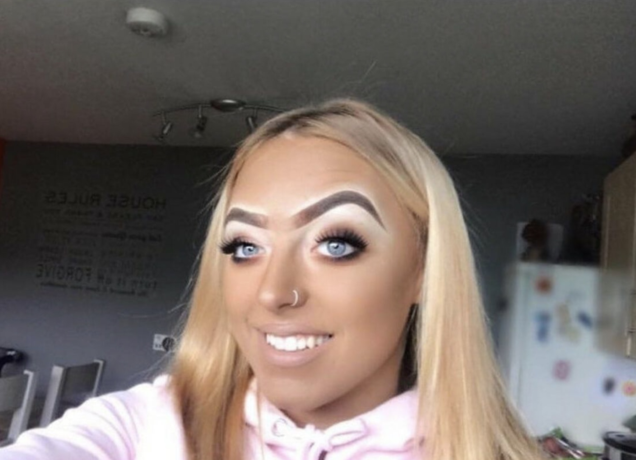 bad eyebrows