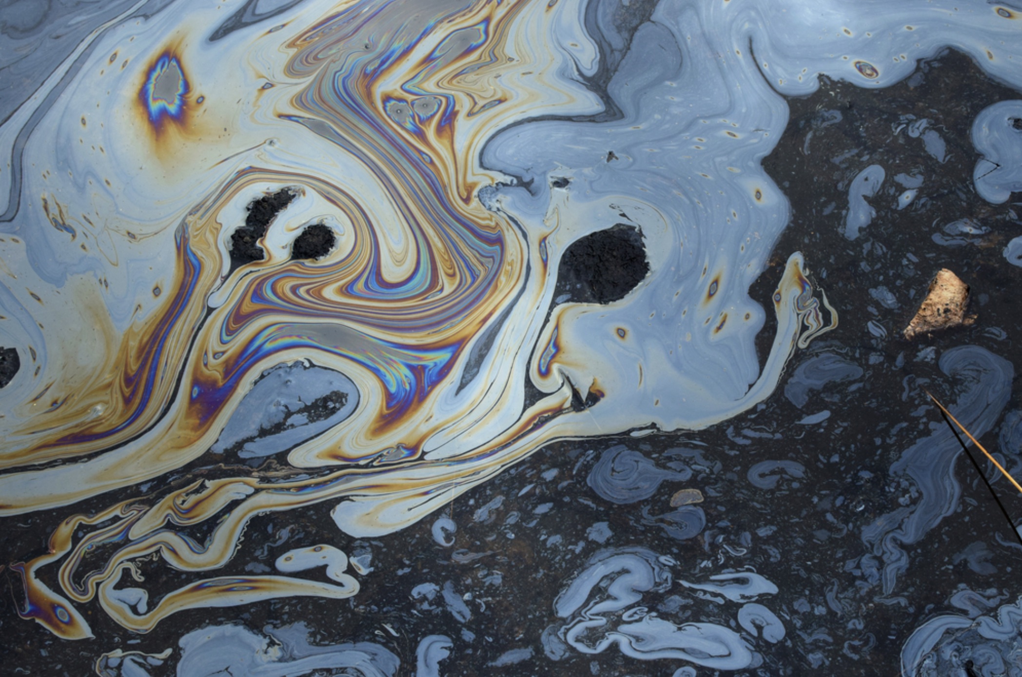 oil spill water