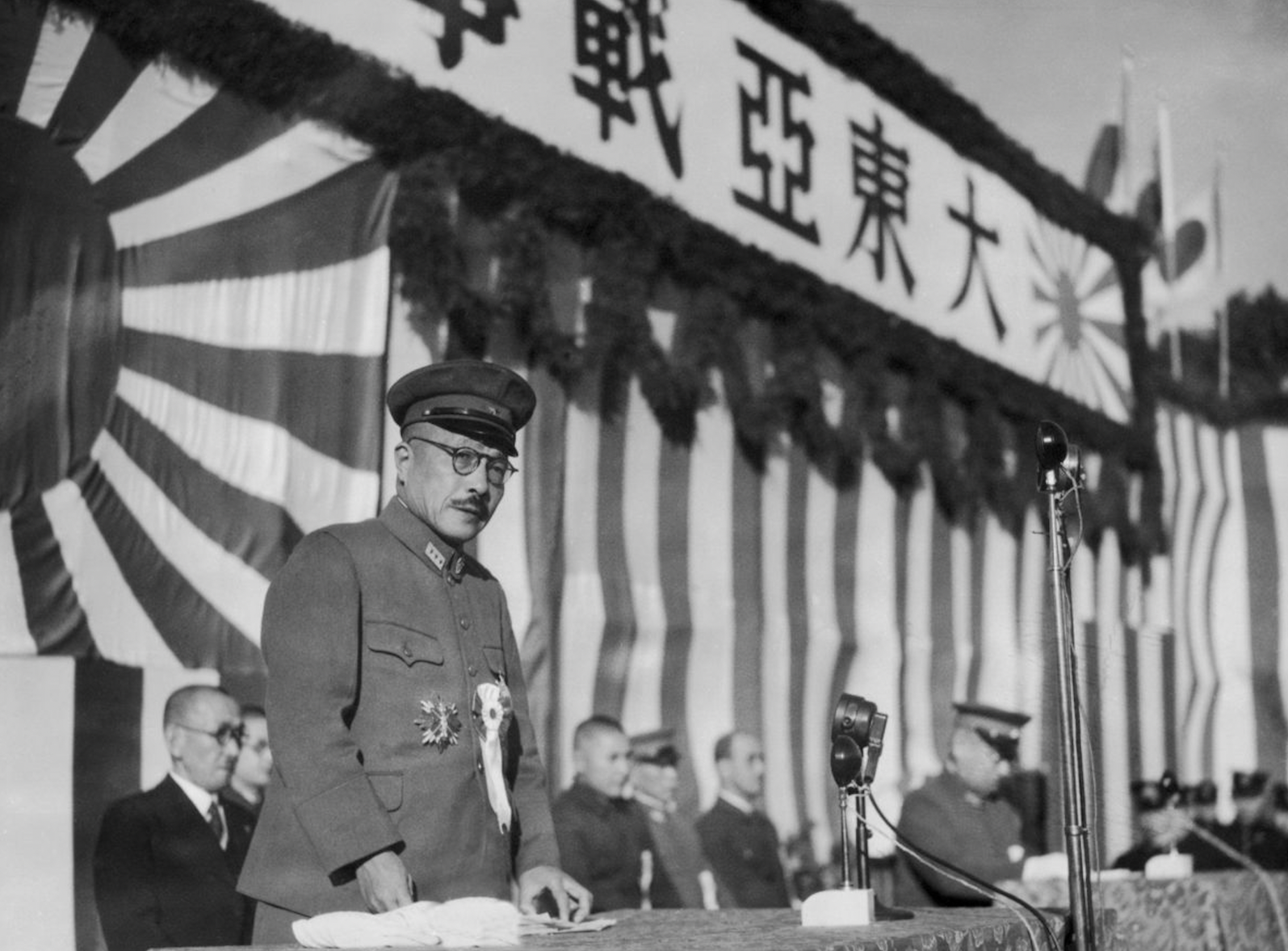 japan refusing to surrender -