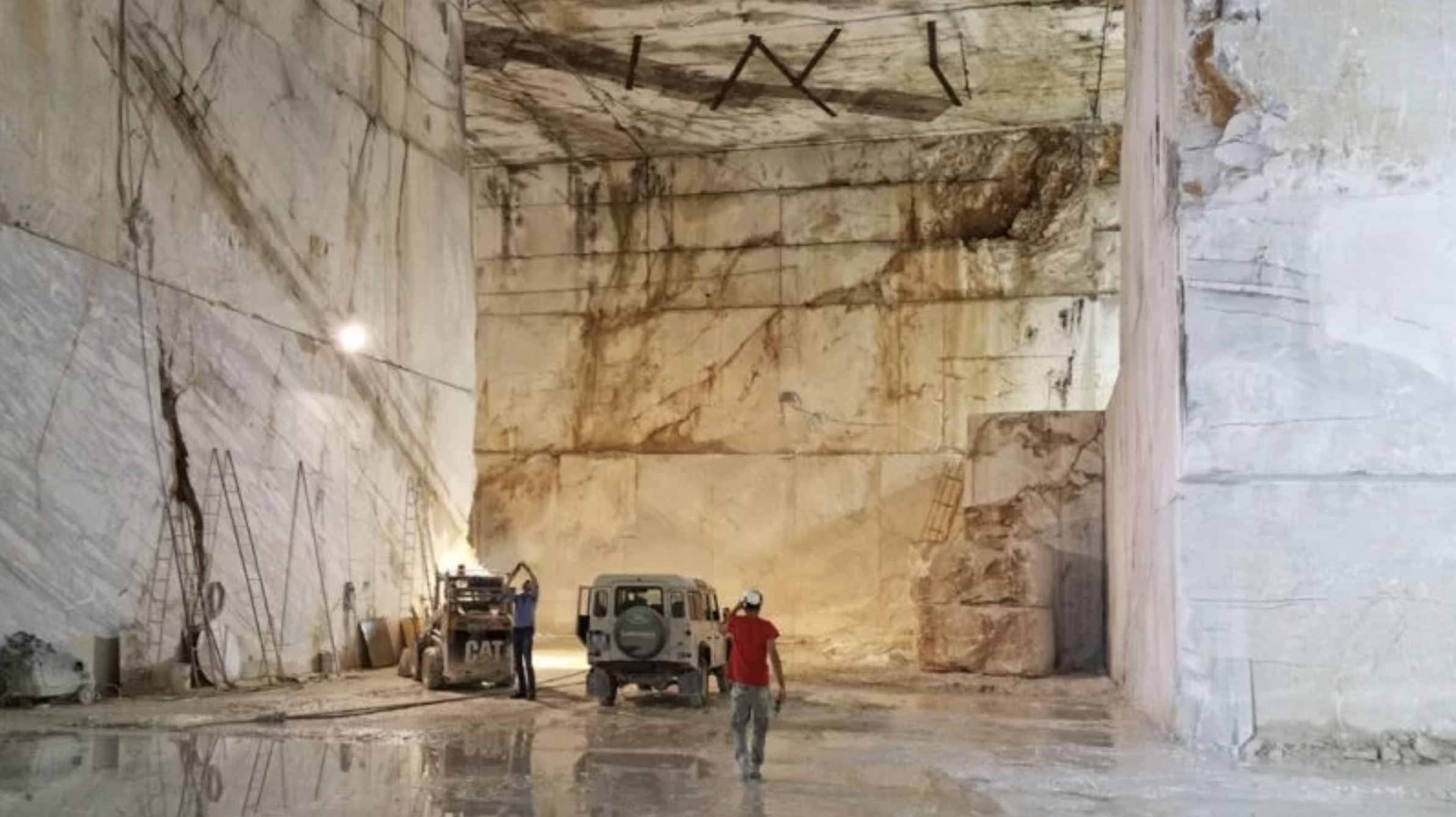 50 Fascinating Photos of Marble Quarries to Show Your Kitchen Counter