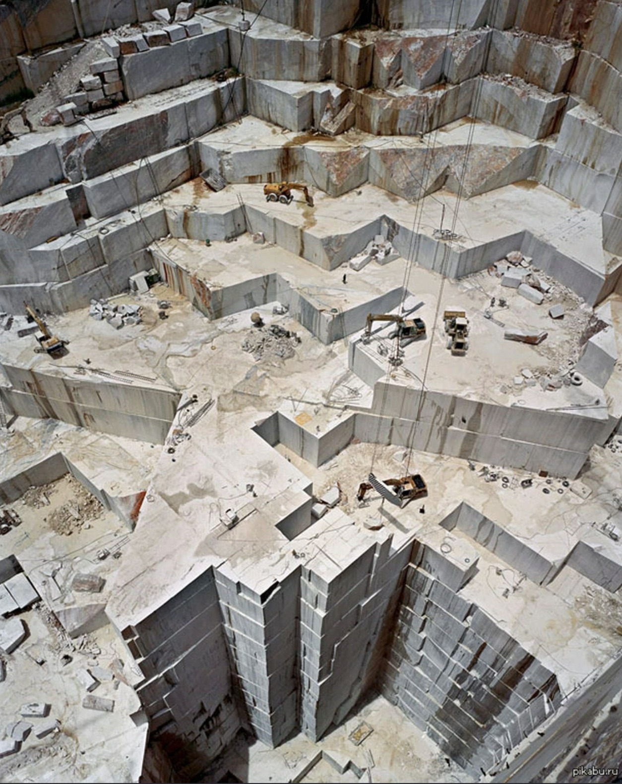 50 Fascinating Photos of Marble Quarries to Show Your Kitchen Counter