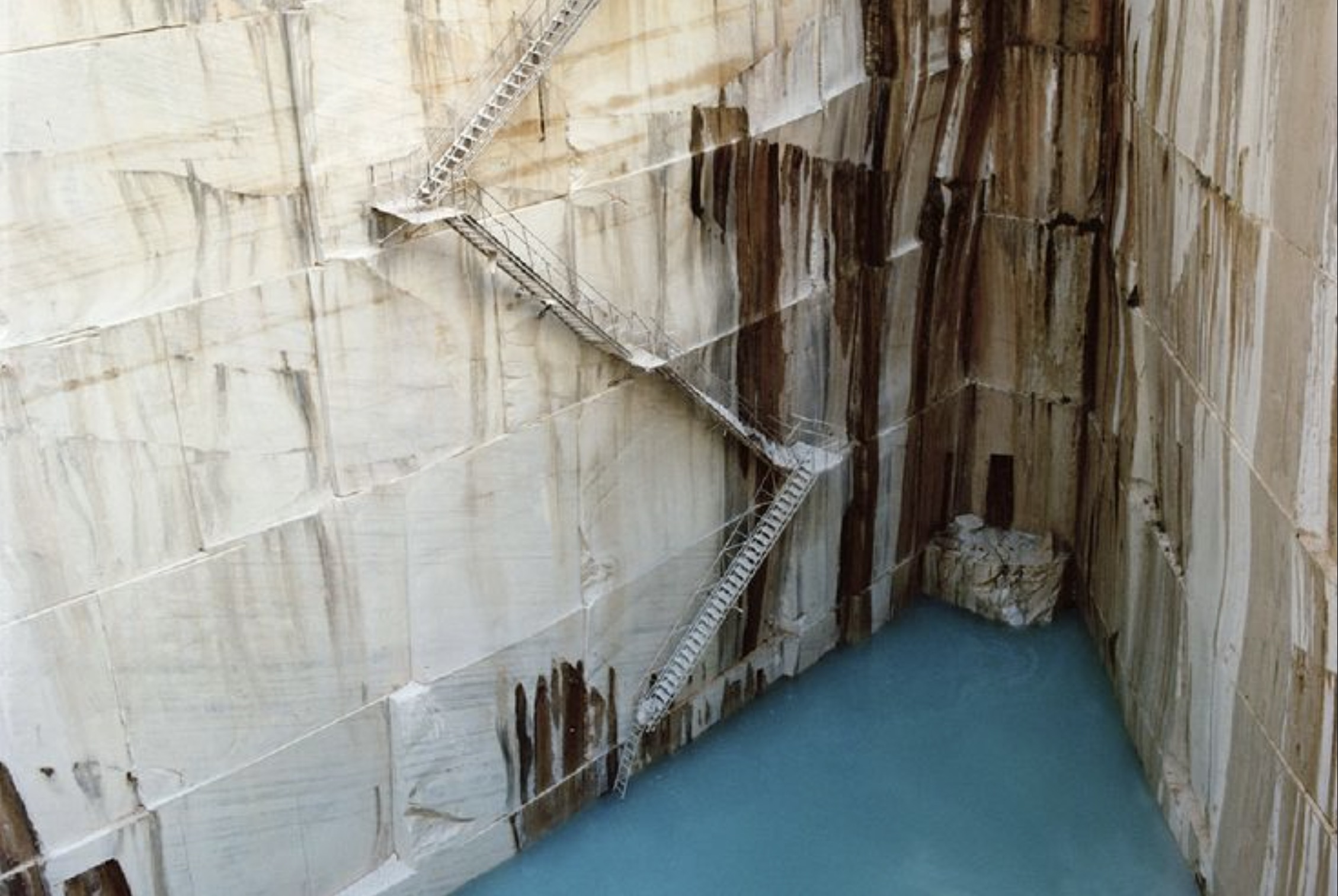 50 Fascinating Photos of Marble Quarries to Show Your Kitchen Counter