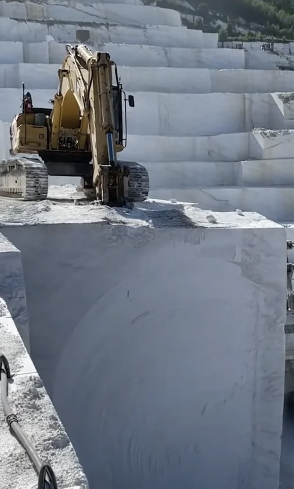 50 Fascinating Photos of Marble Quarries to Show Your Kitchen Counter