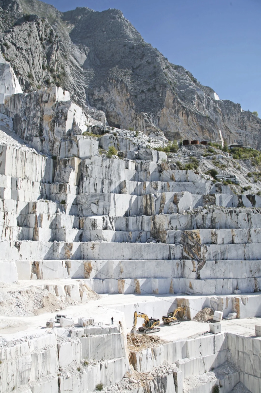 50 Fascinating Photos of Marble Quarries to Show Your Kitchen Counter