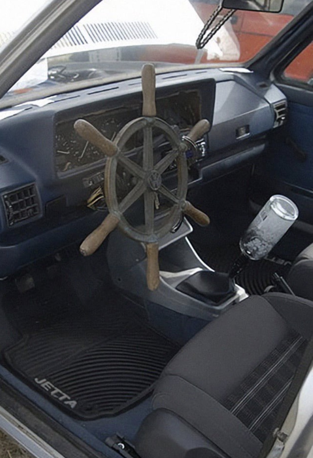 cursed steering wheel - Jetta