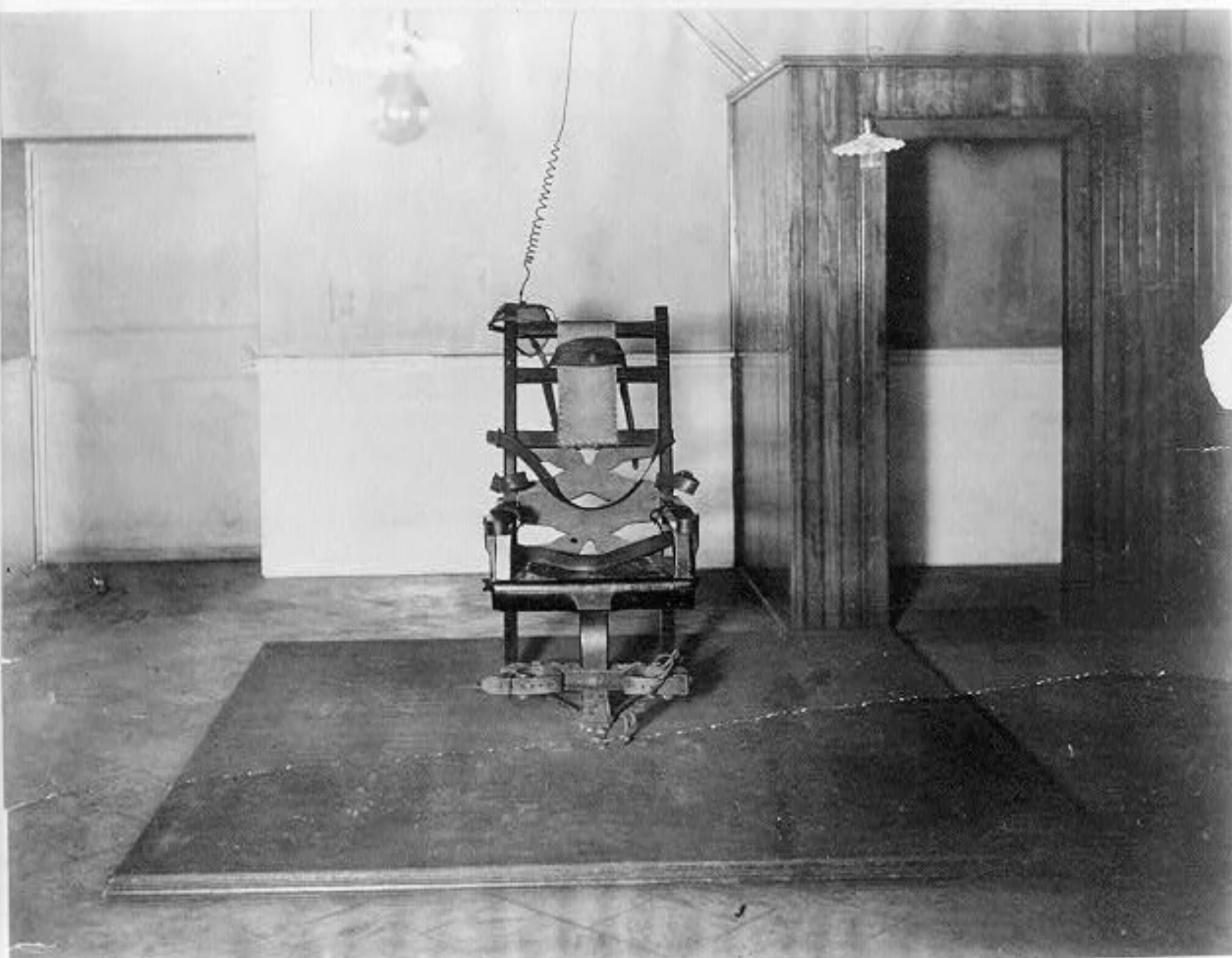 first electric chair