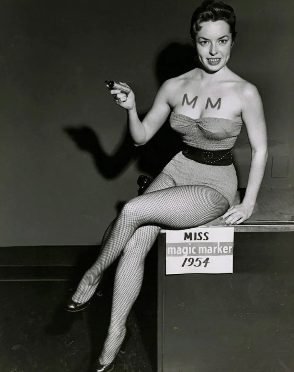 The 32 Sexiest Pics from Vintage Ankle Contests & Other Weird Pageants