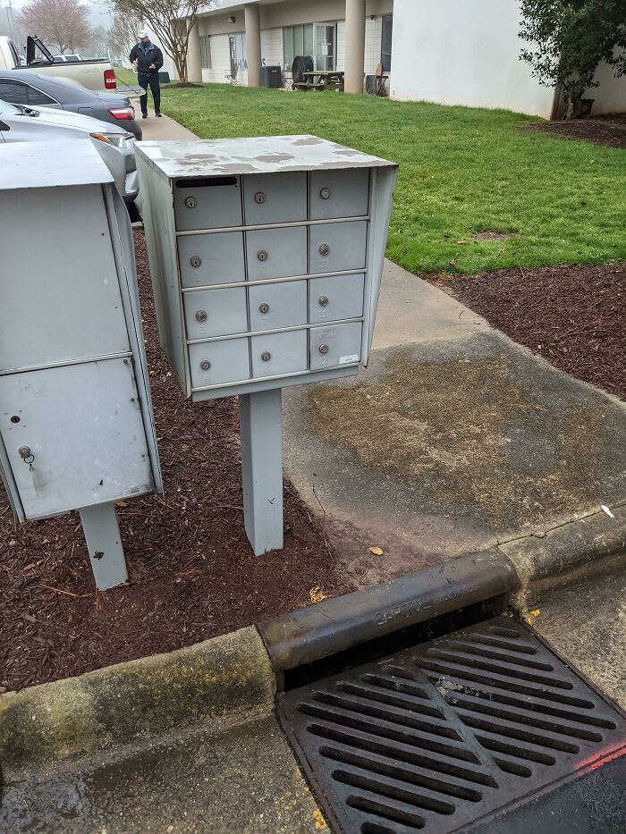 How many keys do you think people have dropped down this grate while trying to open their mailbox?