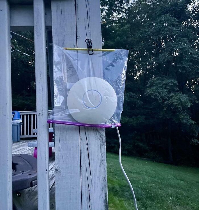 DIY outdoor wifi / hotspot solution.