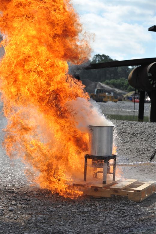 deep fried turkey fire