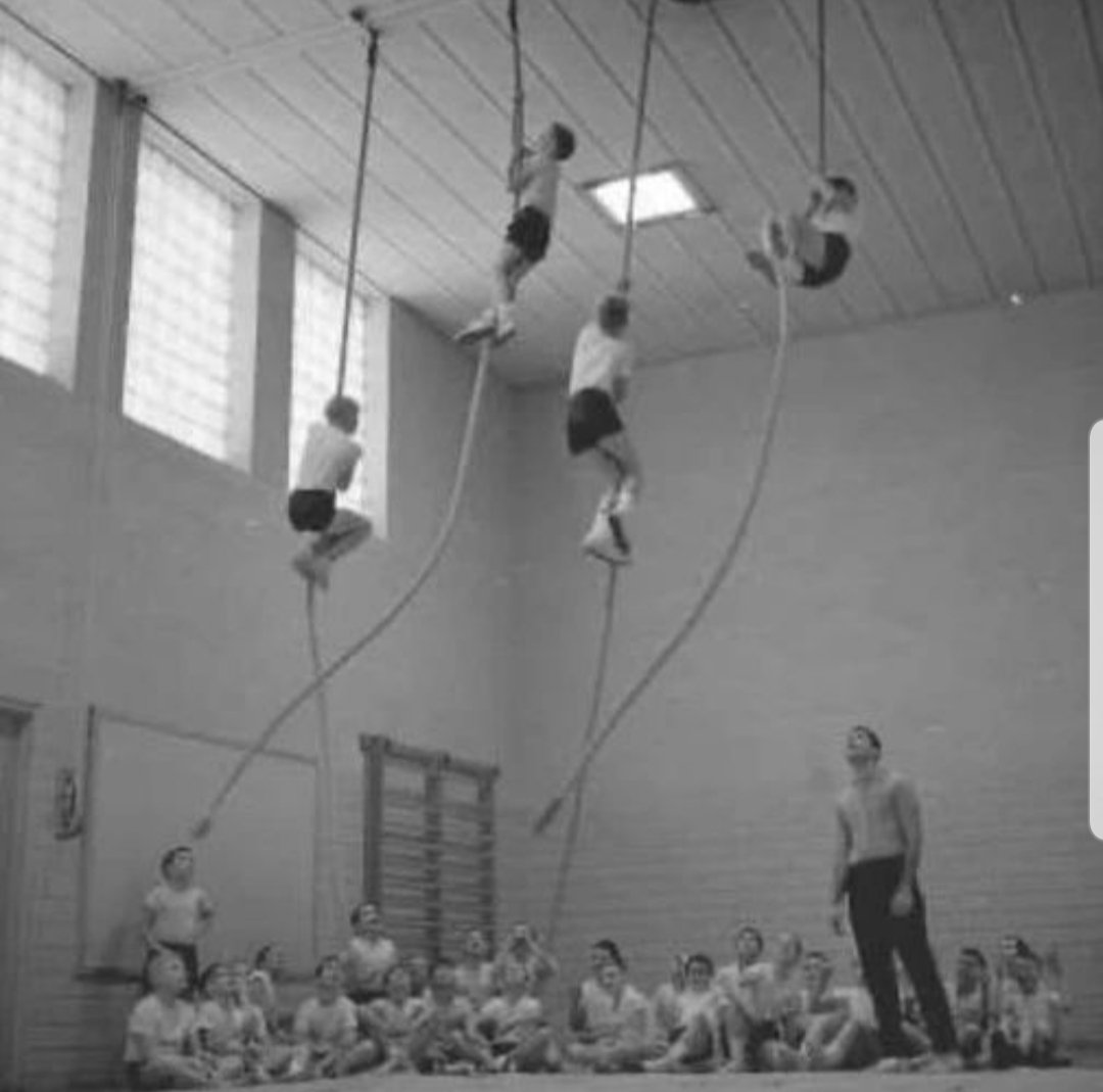 gym rope climbing