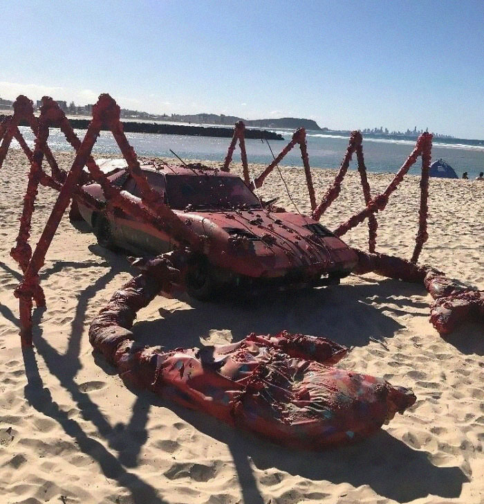 When she's so dirty even her car has crabs.