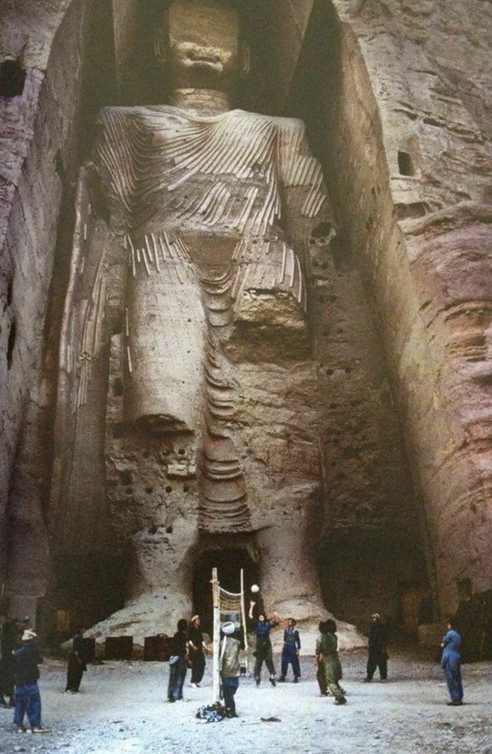 bamiyan buddha statue