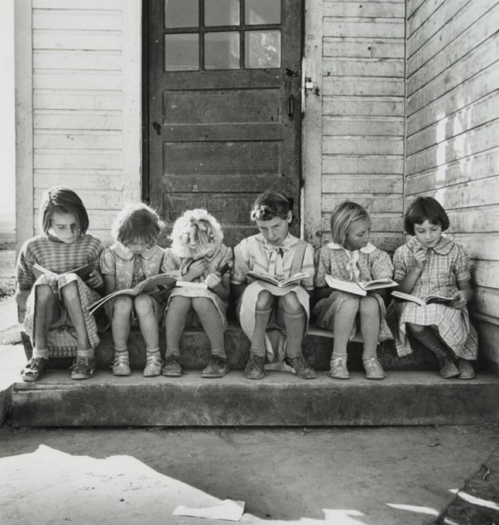 girls reading 1939 dorothea