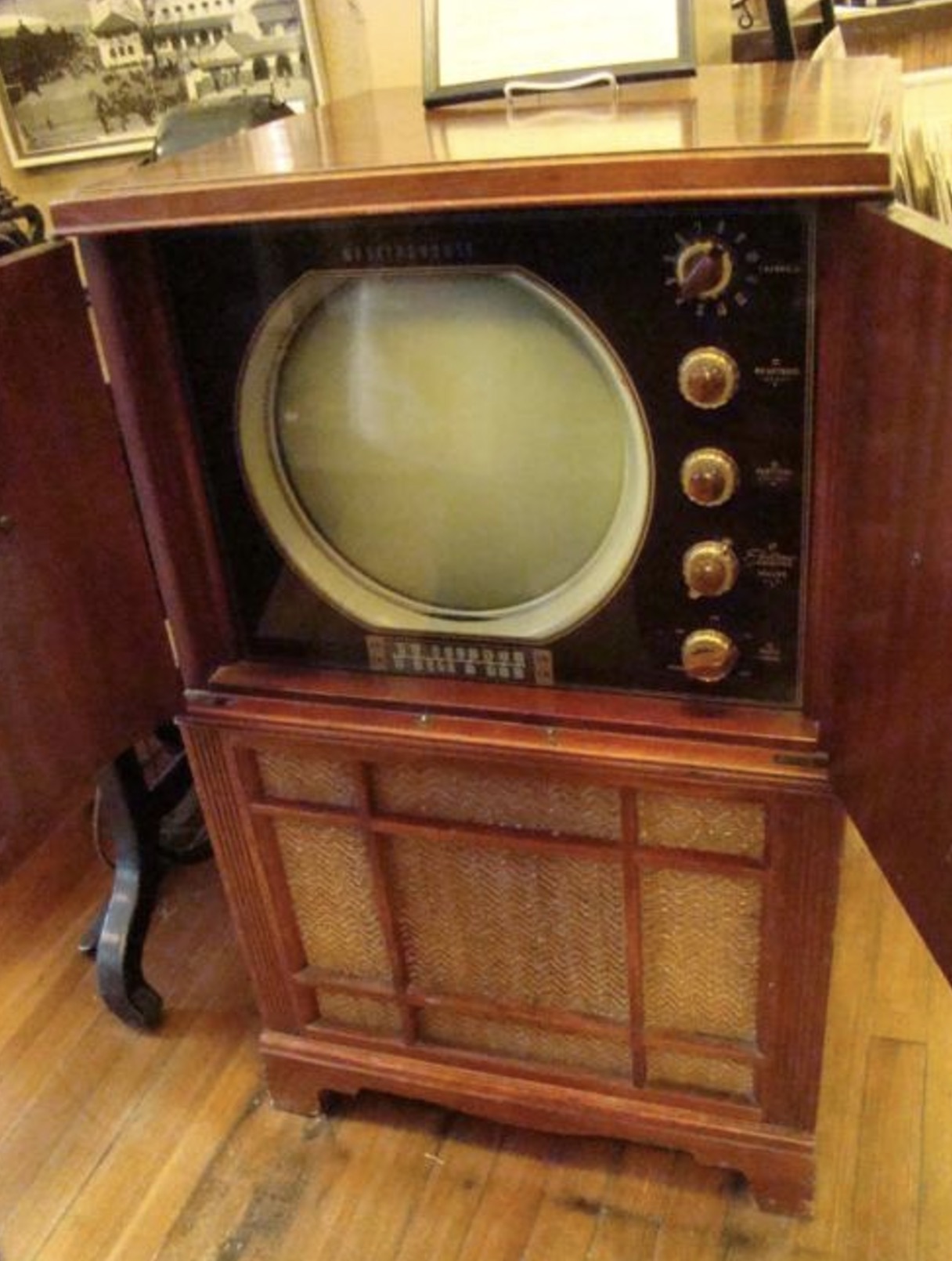 television set - J