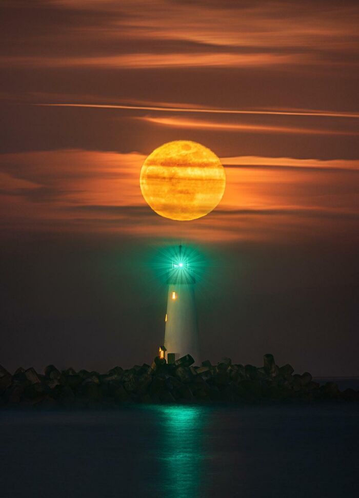 The supermoon over the Walton Lighthouse in Santa Cruz.