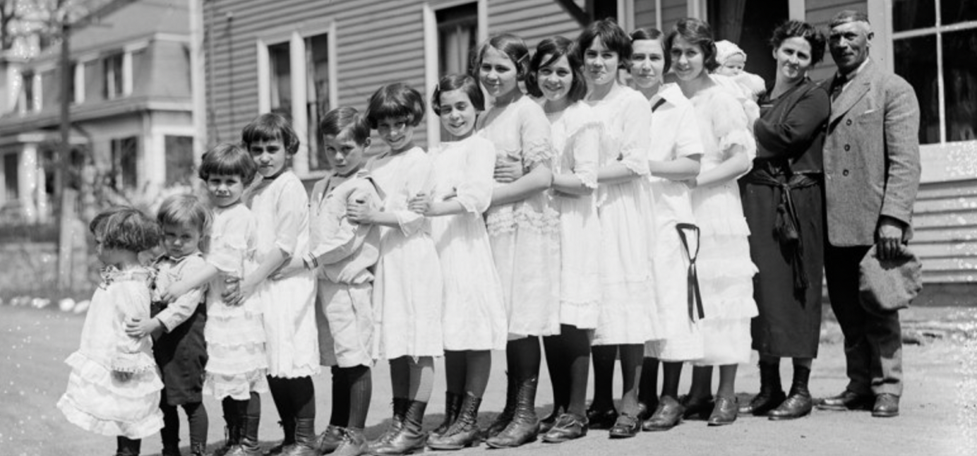 big family in 1920s