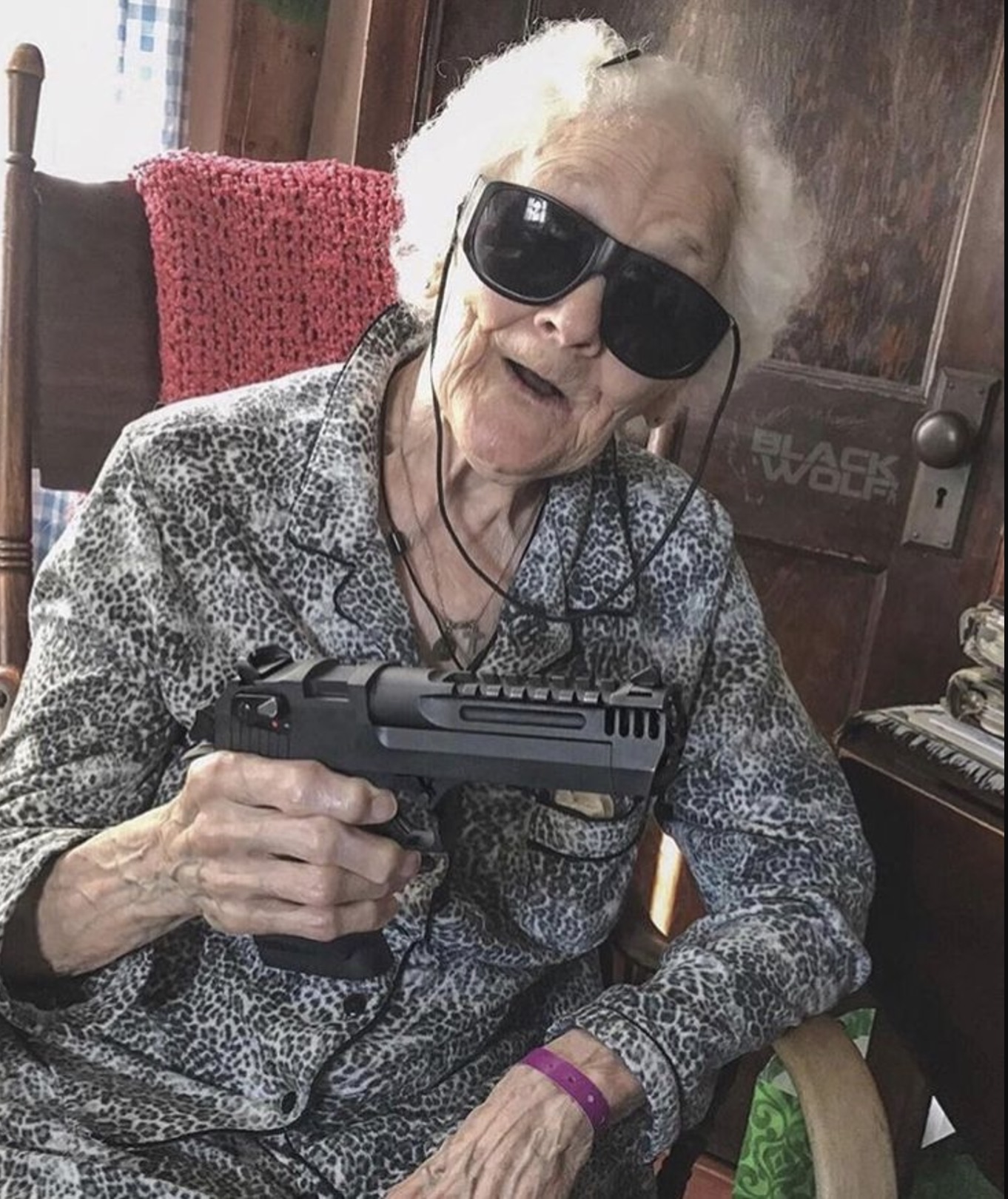 gangster grandma - Rae