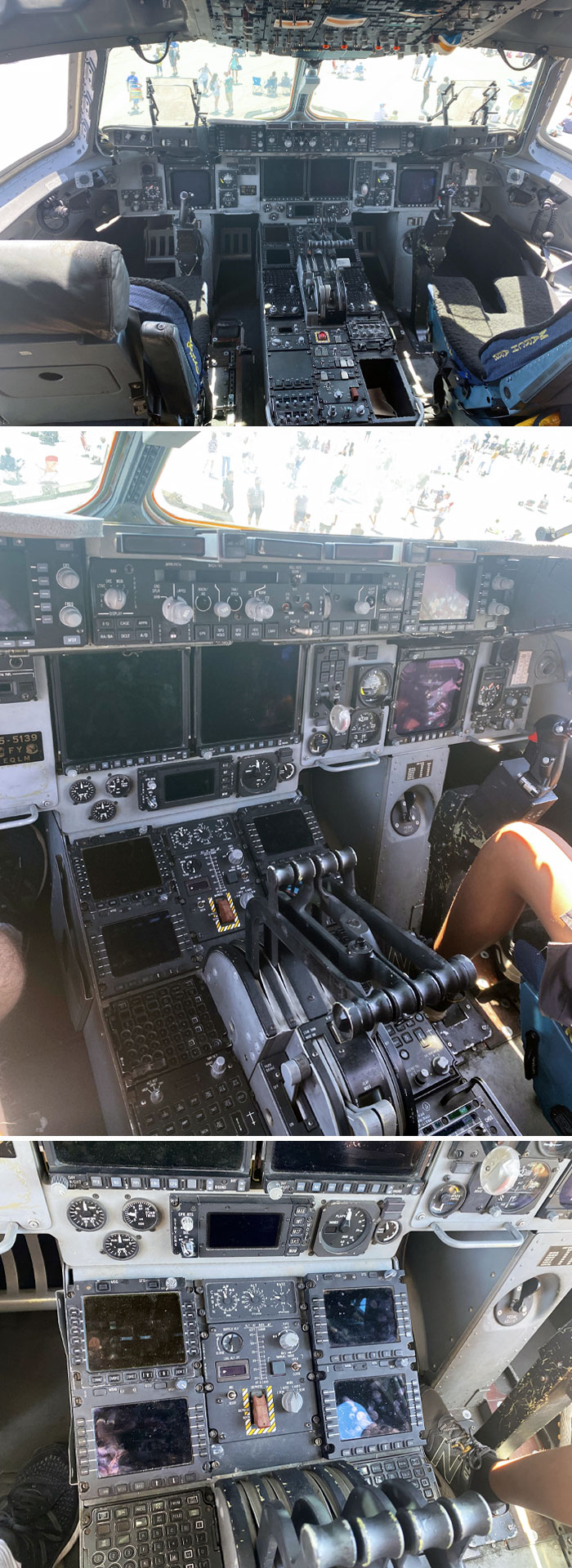 The cockpit of a Boeing C-17 Globemaster.