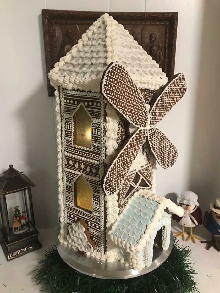 A gingerbread windmill worthy of an award.