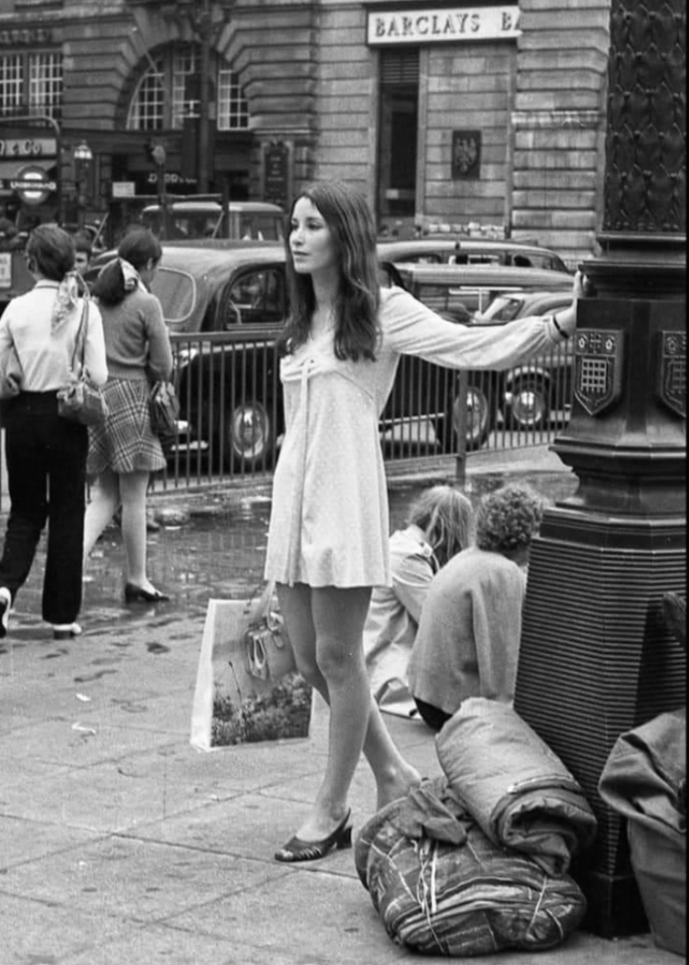 1960s british girls - Barclays B