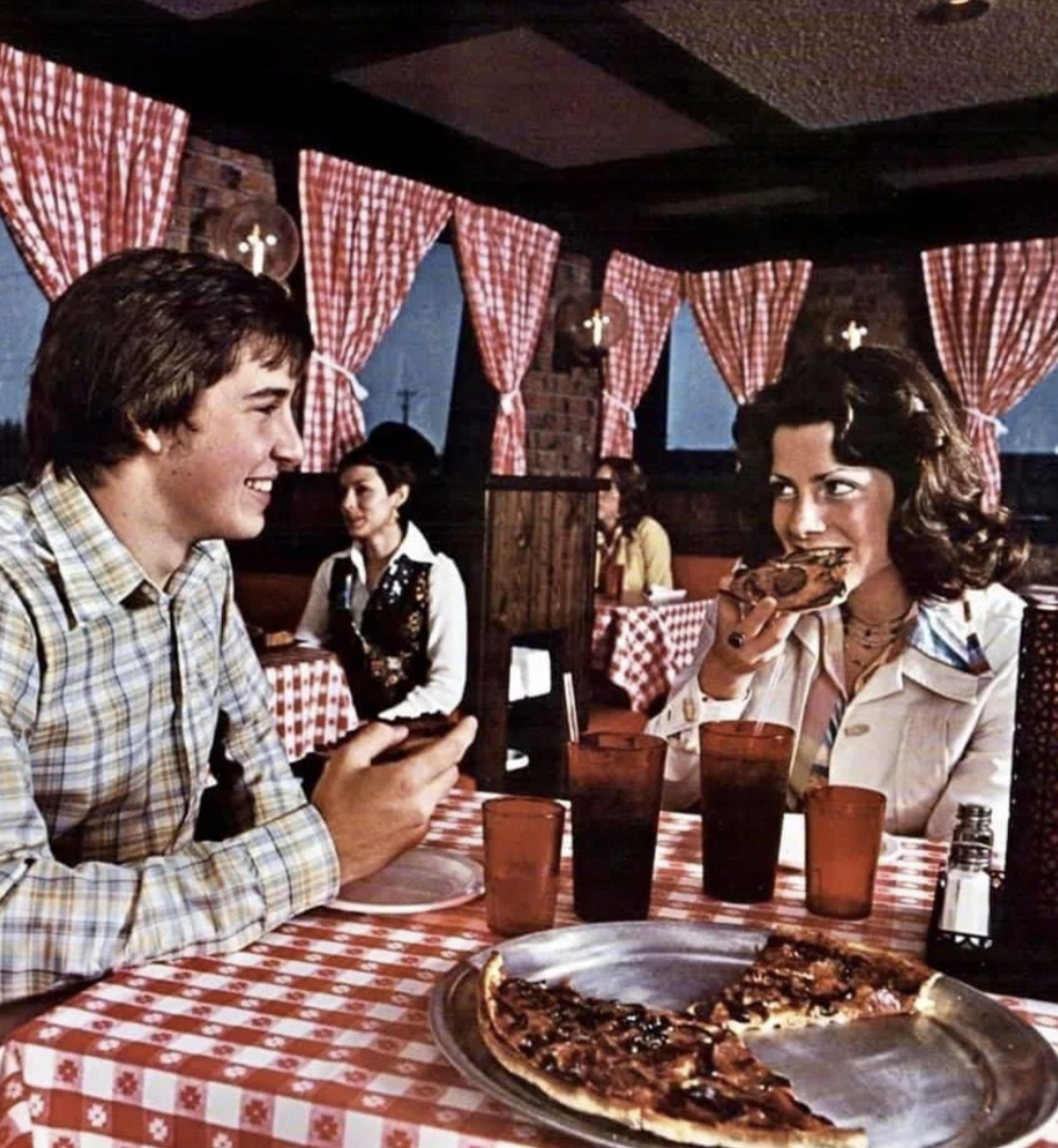 pizza hut in the 70s