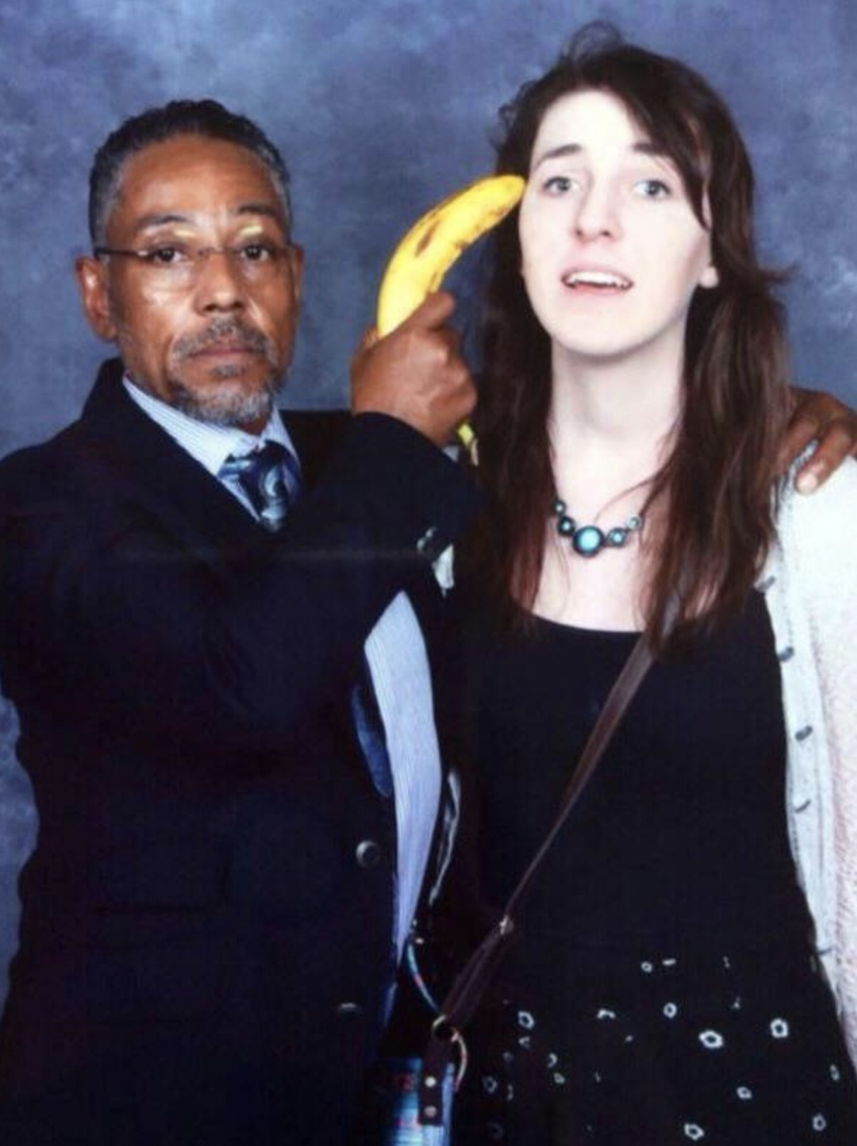 giancarlo esposito with fans