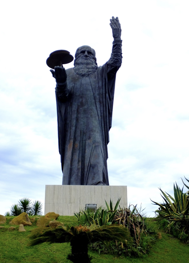 The Leonardo daVinci statue was unveiled at Rome’s airport in 1960, but a key feature remained unknown for another 46 years. In 2006, while undergoing renovations, workers found a secret compartment and two parchments. The parchments detailed the area's history, and the statue’s construction. 