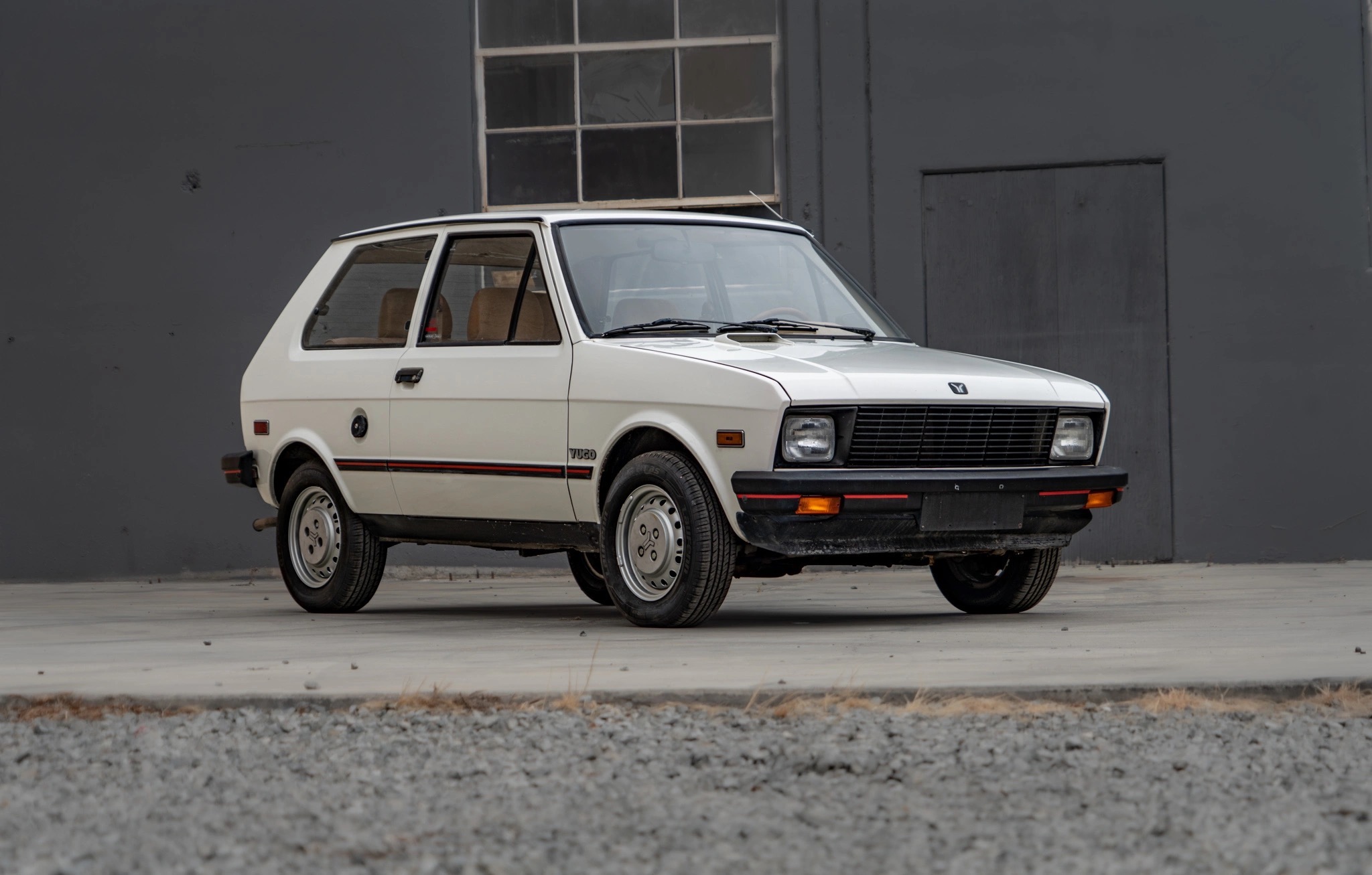 The Yugo GV, (meaning great value), was one of the cheapest cars you could buy in the ‘80s. It was also horrible in just about every way, and its cheap plastic body did little to help occupants during accidents. 