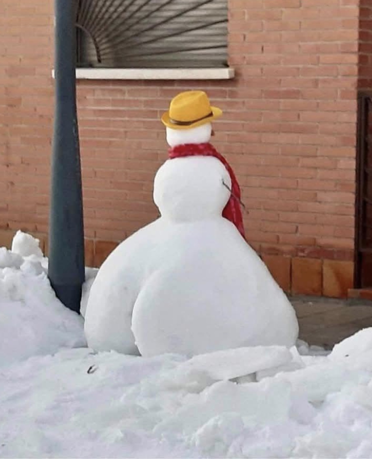 snowman with big butt