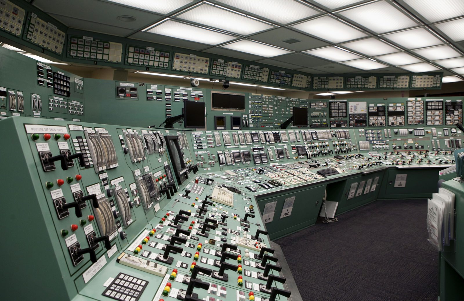 53 Vintage Control Rooms with Lots of Buttons to Play With