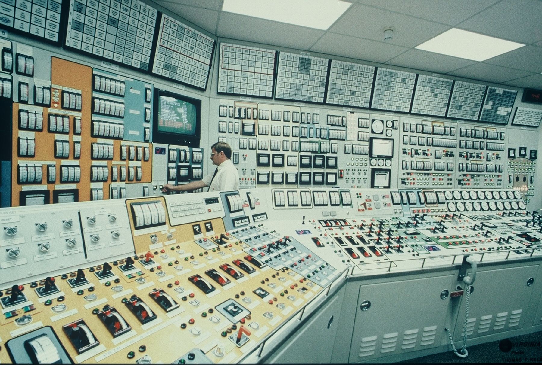 53 Vintage Control Rooms with Lots of Buttons to Play With