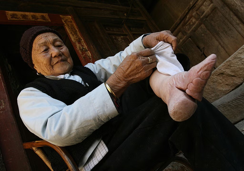 chinese foot binding