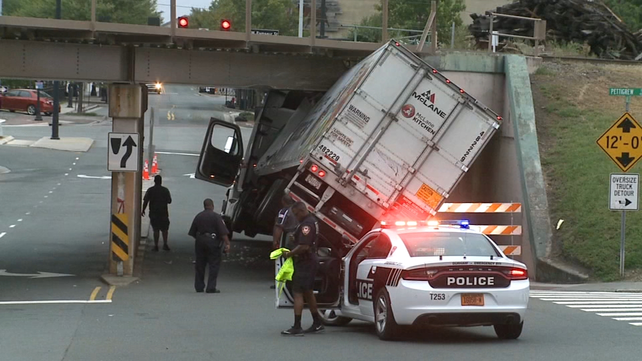 23 Truck Drivers Who Swore They Could Fit Under That Bridge