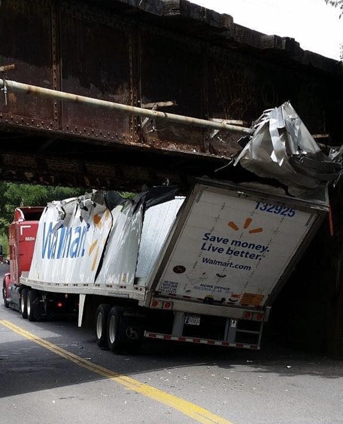 23 Truck Drivers Who Swore They Could Fit Under That Bridge