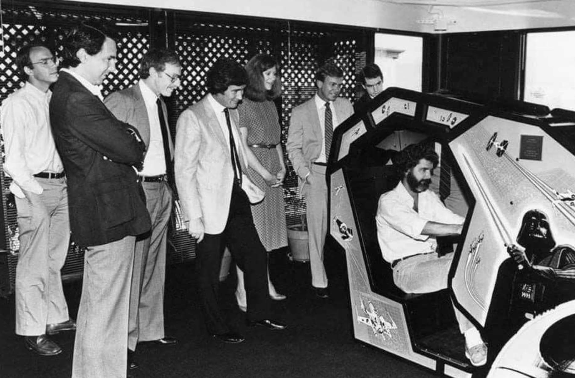10 Pics from the Peak of '80s Arcade Weekend Chaos | eBaum's World